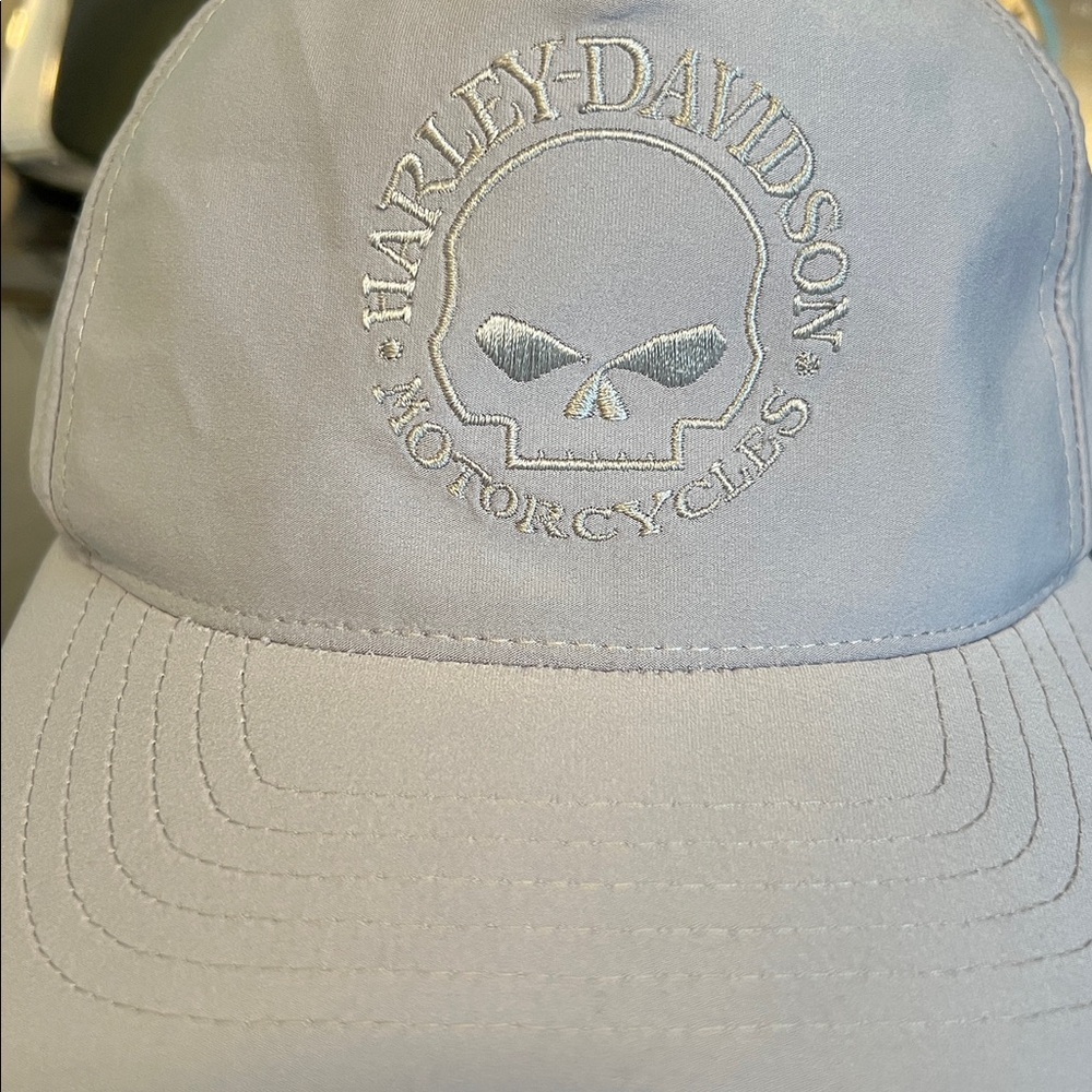 Harley-Davidson Skull Logo Grey Baseball Style Cap Laconia Harley Davidson NH